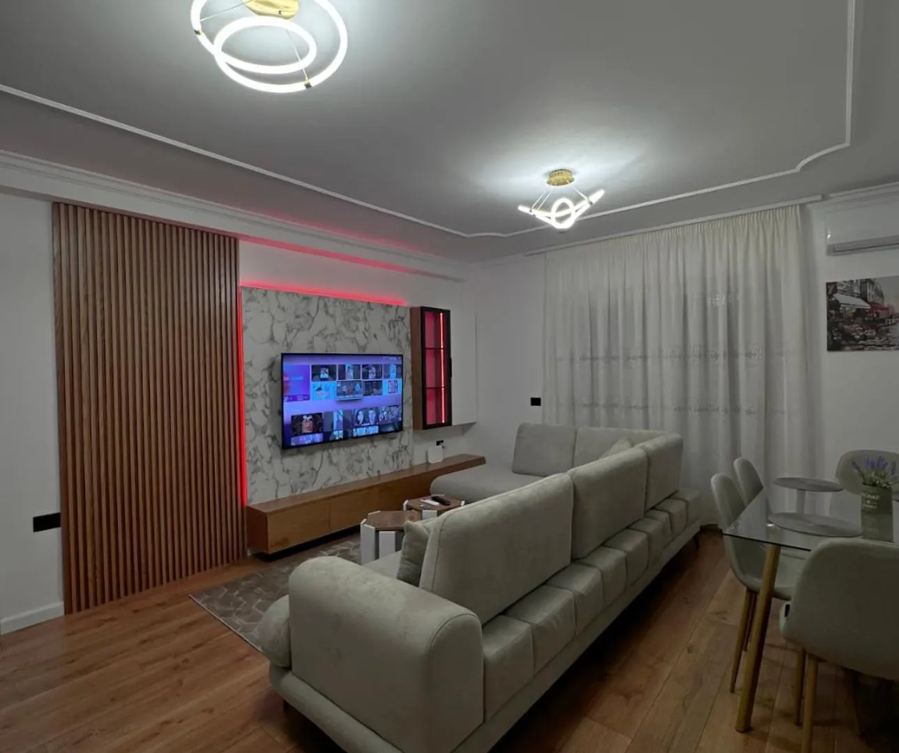 Amaris Apartment 티라나